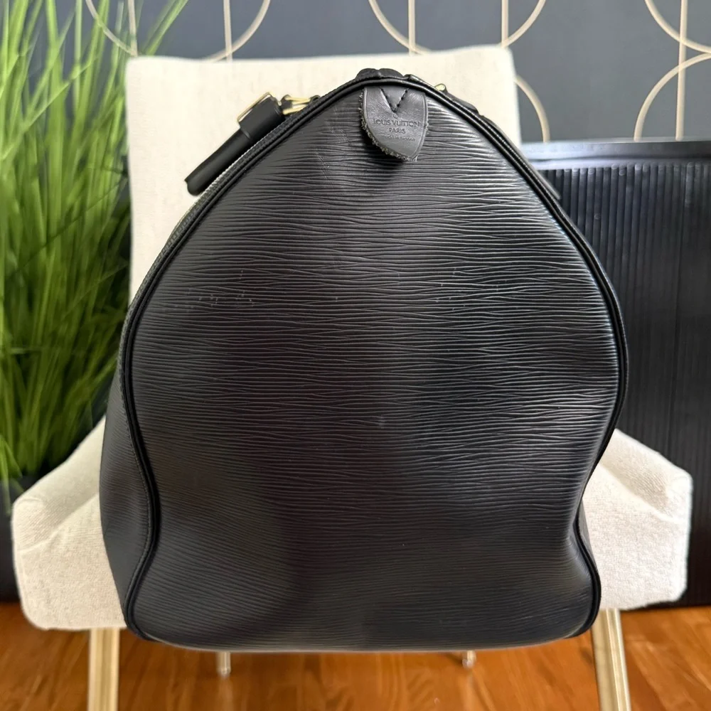 Authentic Louis Vuitton unisex Keepall 55 bag black Epi leather - Picture 7 of 16